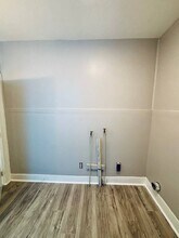 84 Saratoga Ave in Waterford, NY - Building Photo - Building Photo