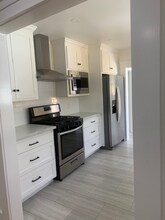 435 E Yale Ave in Fresno, CA - Foto de edificio - Building Photo