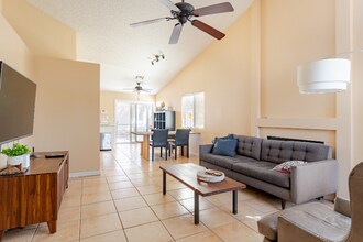 8412 Surfs Up Dr in Las Vegas, NV - Building Photo - Building Photo