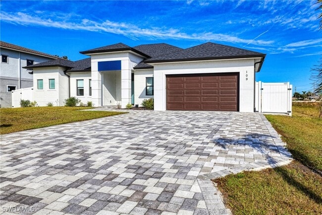 109 NE 8th Terrace in Cape Coral, FL - Building Photo - Building Photo