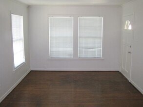 6260 Martel Ave in Dallas, TX - Building Photo - Building Photo