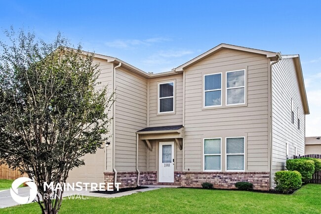 100 Waterway Dr in Meridianville, AL - Foto de edificio - Building Photo