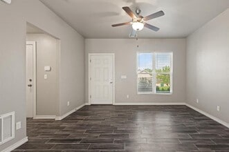 428 Belmont Cir in Edmond, OK - Building Photo - Building Photo