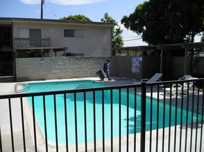 23105 Madison Avenue Apartments in Torrance, CA - Building Photo - Building Photo