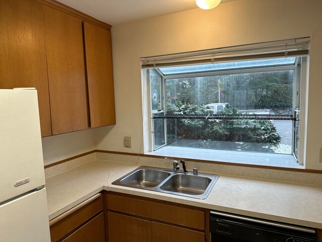 903 Crestview Ln in Mount Vernon, WA - Building Photo - Building Photo