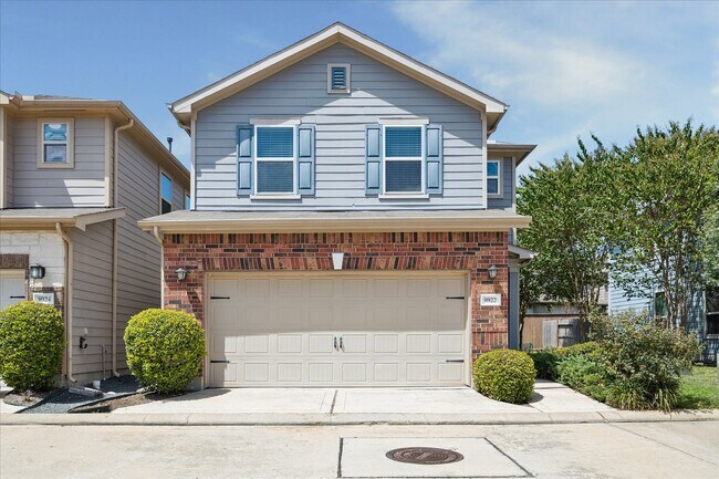 property at 8922 Hollister Commons Ln