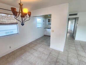 509 Saxony Dr in Delray Beach, FL - Building Photo - Building Photo