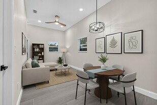 5310 Dartmouth Ave N in St. Petersburg, FL - Building Photo