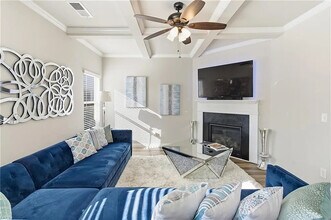 Room in House on Zoya Ct in Atlanta, GA - Building Photo - Building Photo