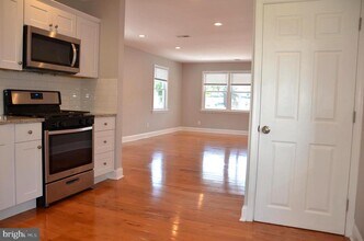 713 Miller St in Bryn Mawr, PA - Building Photo - Building Photo