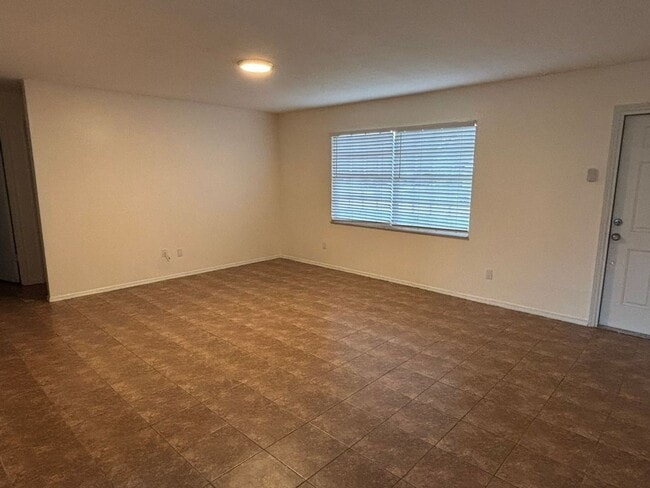 2289 SE Friendship St in Port St. Lucie, FL - Building Photo - Building Photo