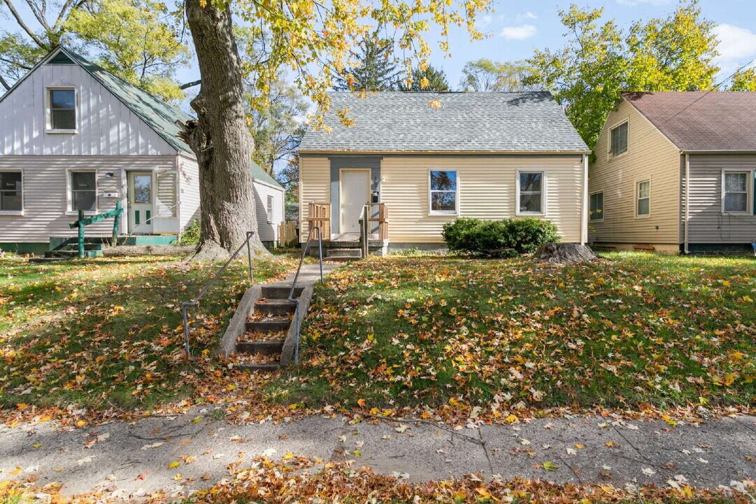 1506 N Brookfield St in South Bend, IN - Building Photo