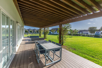14432 Rolling Rock Pl in Wellington, FL - Foto de edificio - Building Photo