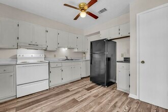 501 Brooks Rd in Columbus, MS - Building Photo - Building Photo