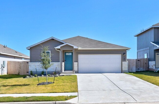 140 Honey Bee Rd in Jarrell, TX - Building Photo - Building Photo