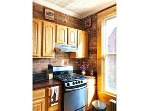 4910 Vernon Blvd, Unit 3F in Long Island City, NY - Foto de edificio - Building Photo