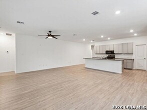 10706 Erinita Way in Converse, TX - Building Photo - Building Photo