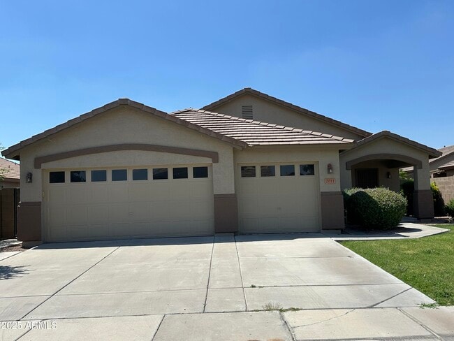 2011 W Sunshine Butte Dr in San Tan Valley, AZ - Building Photo - Building Photo