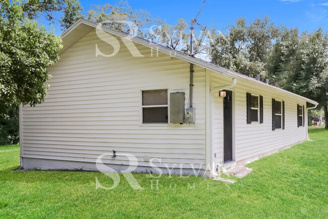 property at 2215 Montclair Rd