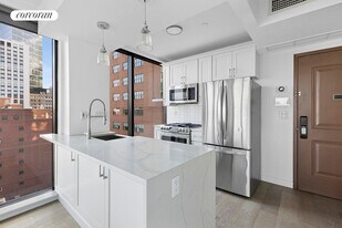 41-26 27th St in Queens, NY - Building Photo