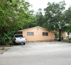 759 NE 126th St in Miami, FL - Building Photo - Building Photo