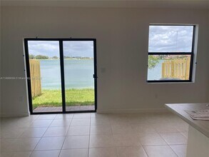 20588 NE 5th Pl in Miami, FL - Building Photo - Building Photo