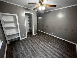 1717 12th St in Charleston, IL - Building Photo - Building Photo