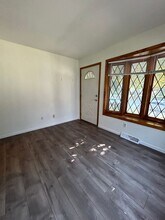 1543 Avon St-Unit -1543 in La crosse, WI - Foto de edificio - Building Photo