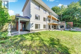 9 Redland Crescent E in Toronto, ON - Building Photo - Building Photo