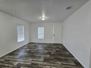 3642 Boulder Hwy in Las Vegas, NV - Building Photo - Building Photo