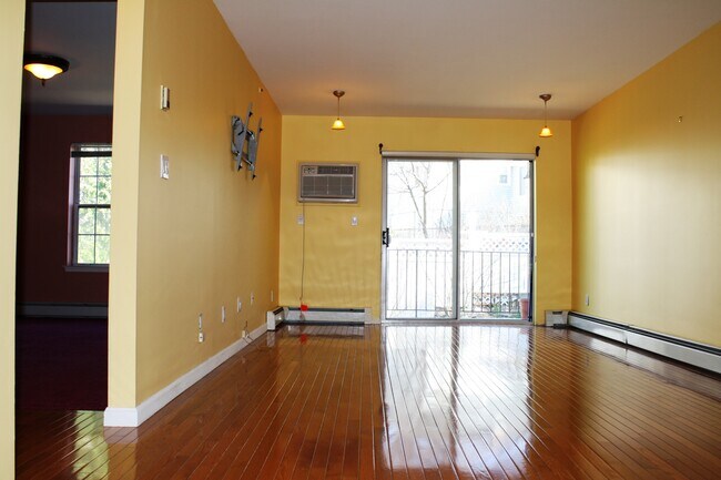 130 North Kensico Avenue in White Plains, NY - Building Photo - Building Photo