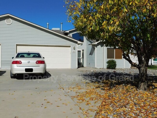 property at 1213 E Carolina Ave
