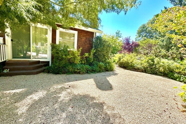 property at 1065 Summit Lake Dr