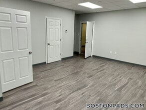 76 Franklin St in Worcester, MA - Building Photo - Building Photo