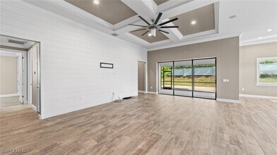 14021 Fenwood Ct in Estero, FL - Foto de edificio - Building Photo