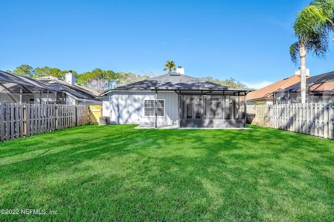 428 Morning Glory Ln N, Unit 203 in Jacksonville, FL - Building Photo - Building Photo