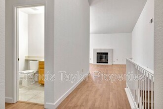 2182 Firethorn Glen in Escondido, CA - Building Photo - Building Photo