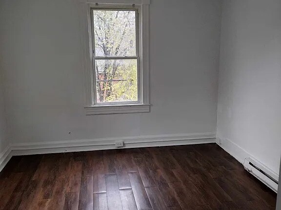 4 Altamont Terrace in Cumberland, MD - Foto de edificio - Building Photo