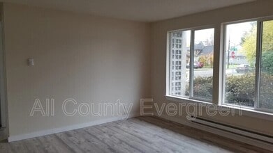 1405 Wright Ave in Sumner, WA - Building Photo - Building Photo