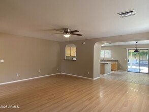 4018 E Tether Trail in Phoenix, AZ - Building Photo - Building Photo