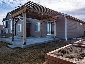 1420 Larimer Ridge Pkwy in Timnath, CO - Foto de edificio - Building Photo
