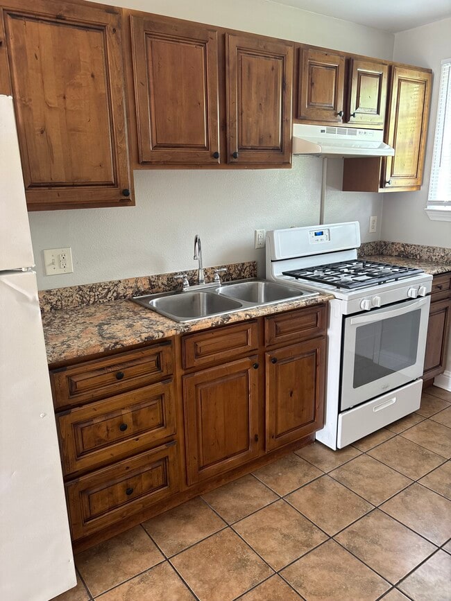 2268 Pleasure St, Unit 2268