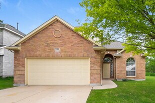 6300 Redeagle Creek Dr in Fort Worth, TX - Building Photo