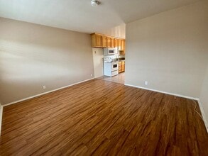 405 W Alameda Ave in Burbank, CA - Foto de edificio - Building Photo