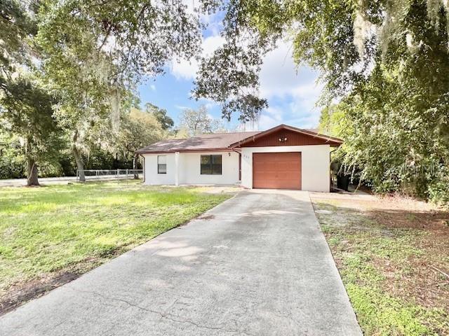 215 Eldorado Dr in Debary, FL - Foto de edificio