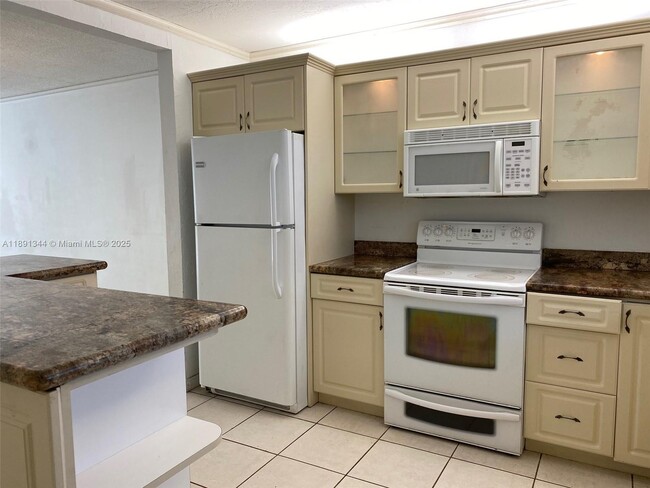 2832 Fillmore St in Hollywood, FL - Building Photo - Building Photo