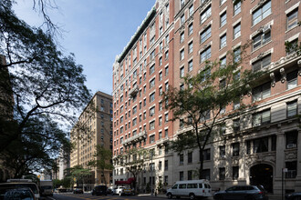 South Bennington Corners in New York, NY - Building Photo - Building Photo