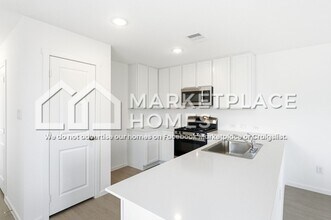 6609 Dali Bnd in San Antonio, TX - Building Photo - Building Photo