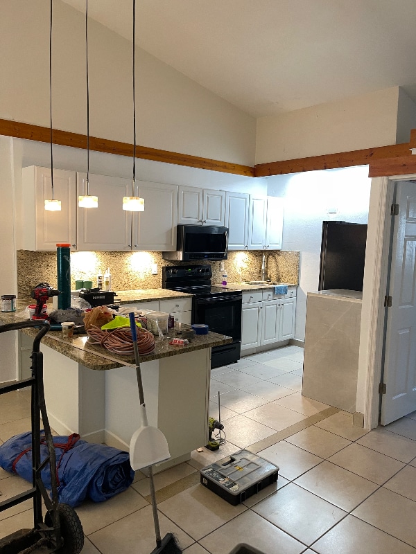 826 Wiggins Pass Rd in Naples, FL - Building Photo - Building Photo
