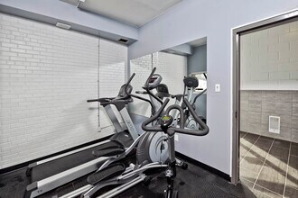 433 Edison Apartment in Winnipeg, MB - Building Photo - Building Photo